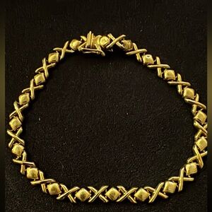 14k Gold hugs and kisses bracelet